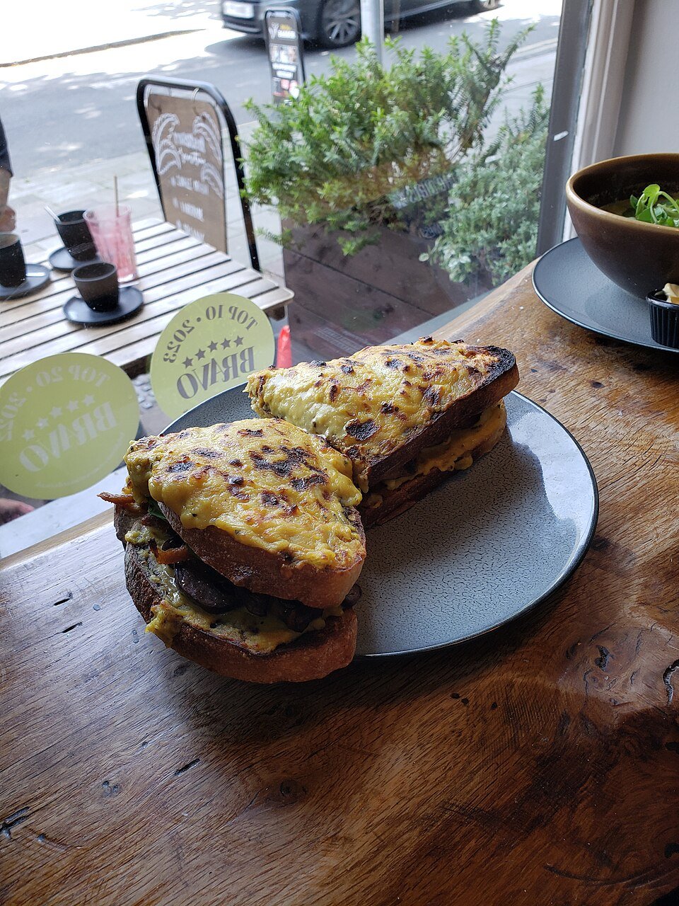 Welsh rarebit — Käse-Bier-Toast