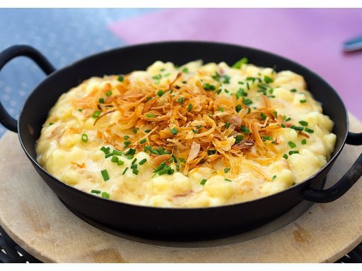 Käsespätzle mit Zwiebeln