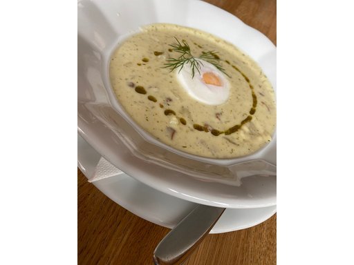 Kulajda — Pilzsuppe mit Dill